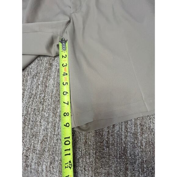 Nike Dri-Fit Golf Khaki Pleated Front Golf Shorts Size 42 - Picture 5 of 10
